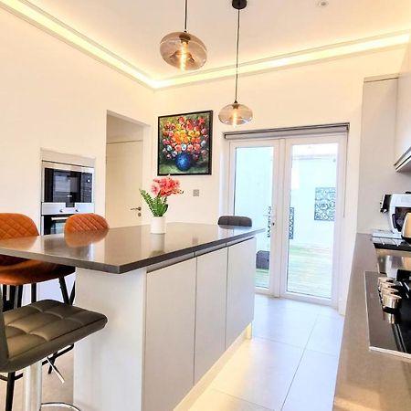 Вілла Surbiton Luxury Garden House 19 Екстер'єр фото
