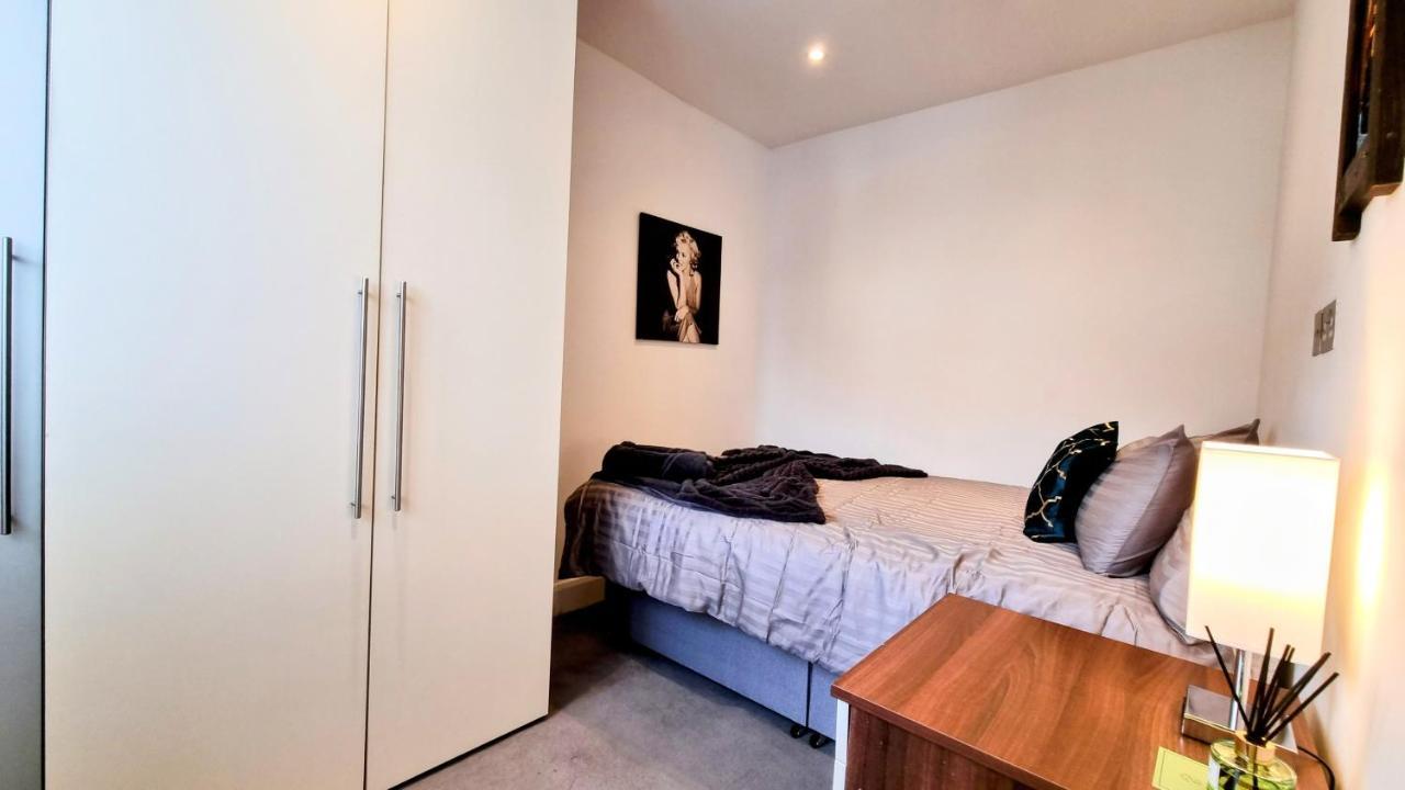 Вілла Surbiton Luxury Garden House 19 Екстер'єр фото