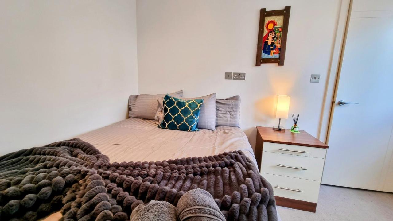 Вілла Surbiton Luxury Garden House 19 Екстер'єр фото