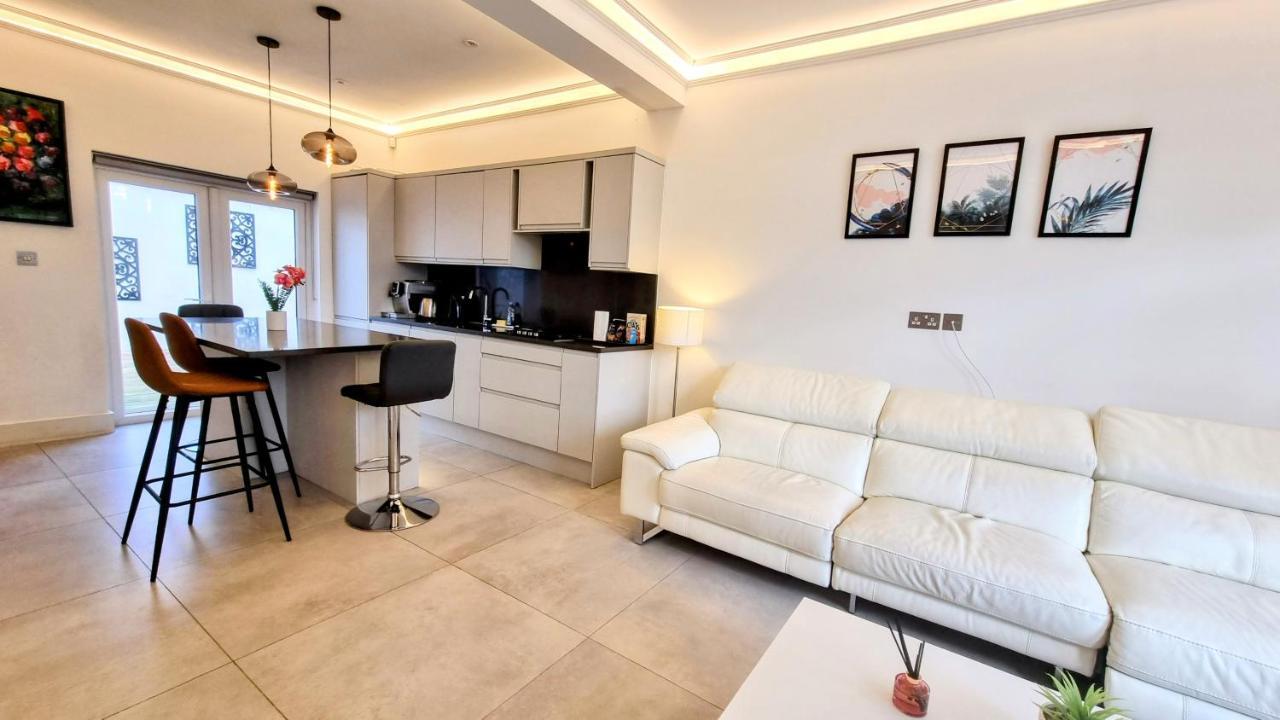 Вілла Surbiton Luxury Garden House 19 Екстер'єр фото