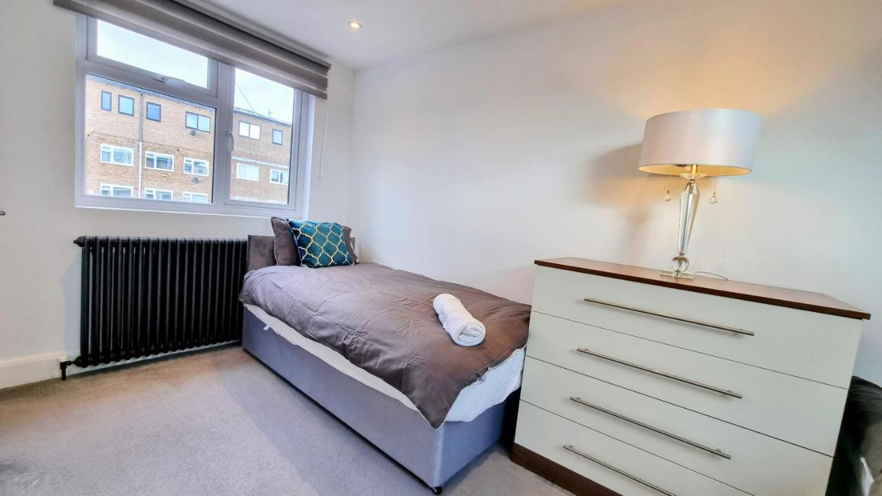 Вілла Surbiton Luxury Garden House 19 Екстер'єр фото